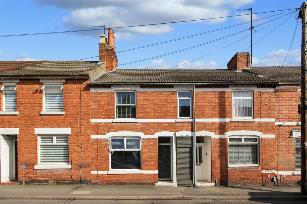 2 bed Mid Terraced House for rent in Kettering. From Simpson & Partners - Kettering 2 bed Mid Terraced House for rent in Kettering. From Simpson & Partners - Kettering