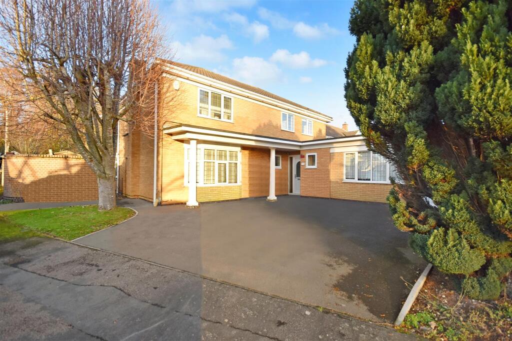 4 bed Detached for rent in Kettering. From Simpson West - Corby