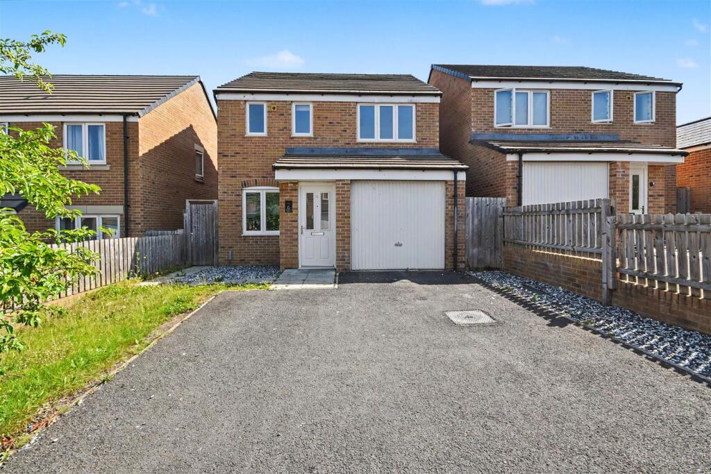 3 bed Detached for rent in Weldon. From Simpson West - Corby