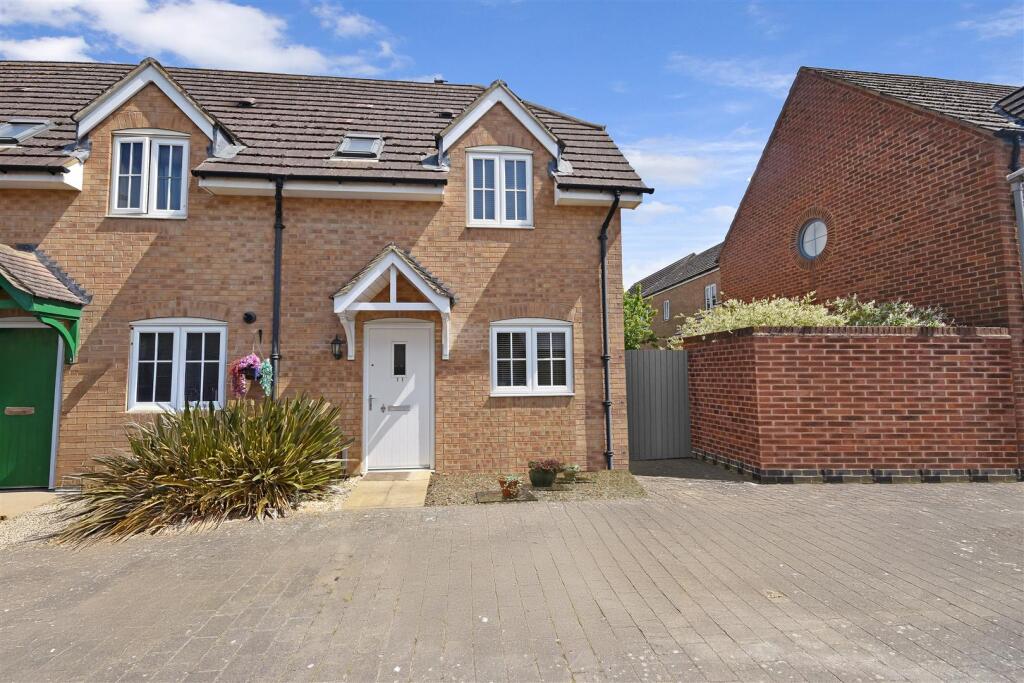 2 bed End of Terrace for rent in Weldon. From Simpson West - Corby 2 bed End of Terrace for rent in Weldon. From Simpson West - Corby