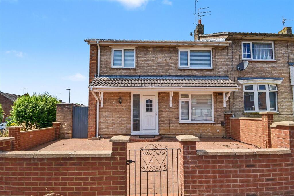 3 bed Town House for rent in Corby. From Simpson West - Corby
