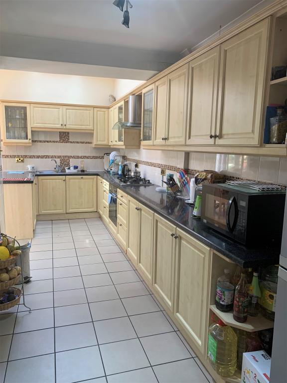 3 bed Terraced House for rent in Cardiff. From Hafren Properties - Cardiff