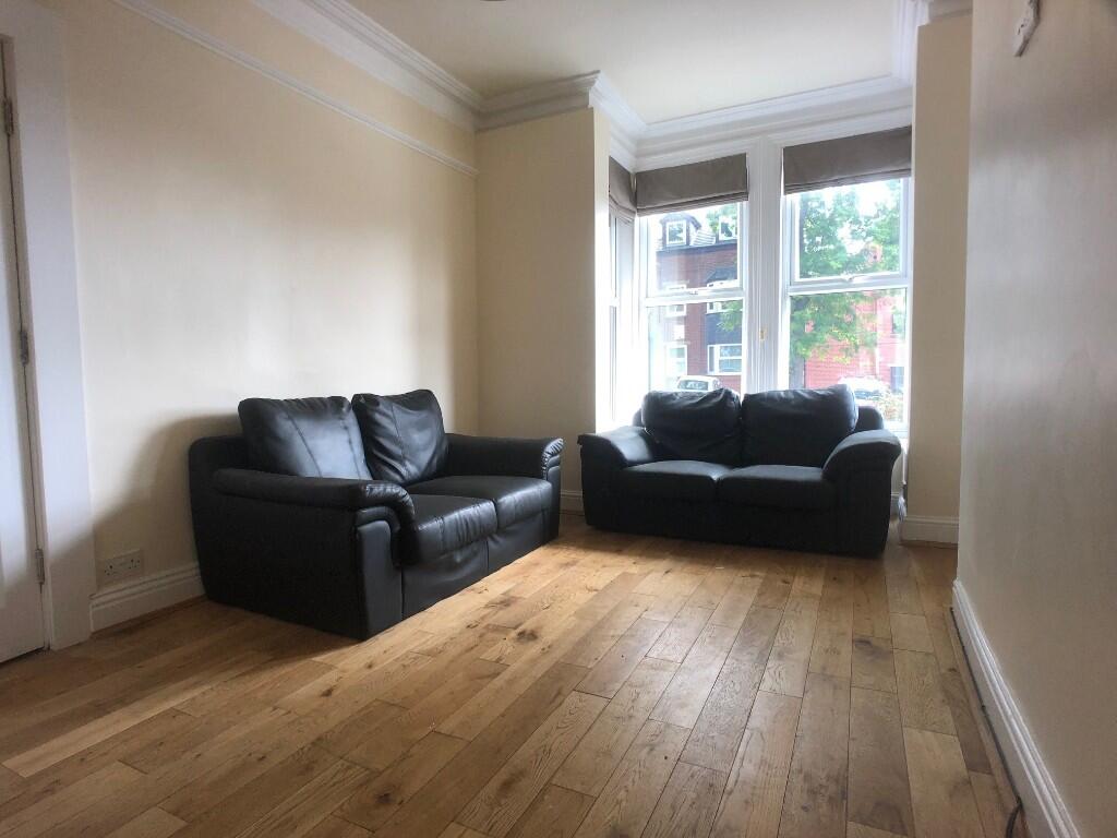 5 bed Mid Terraced House for rent in Leeds. From SJM Properties - Leeds 5 bed Mid Terraced House for rent in Leeds. From SJM Properties - Leeds