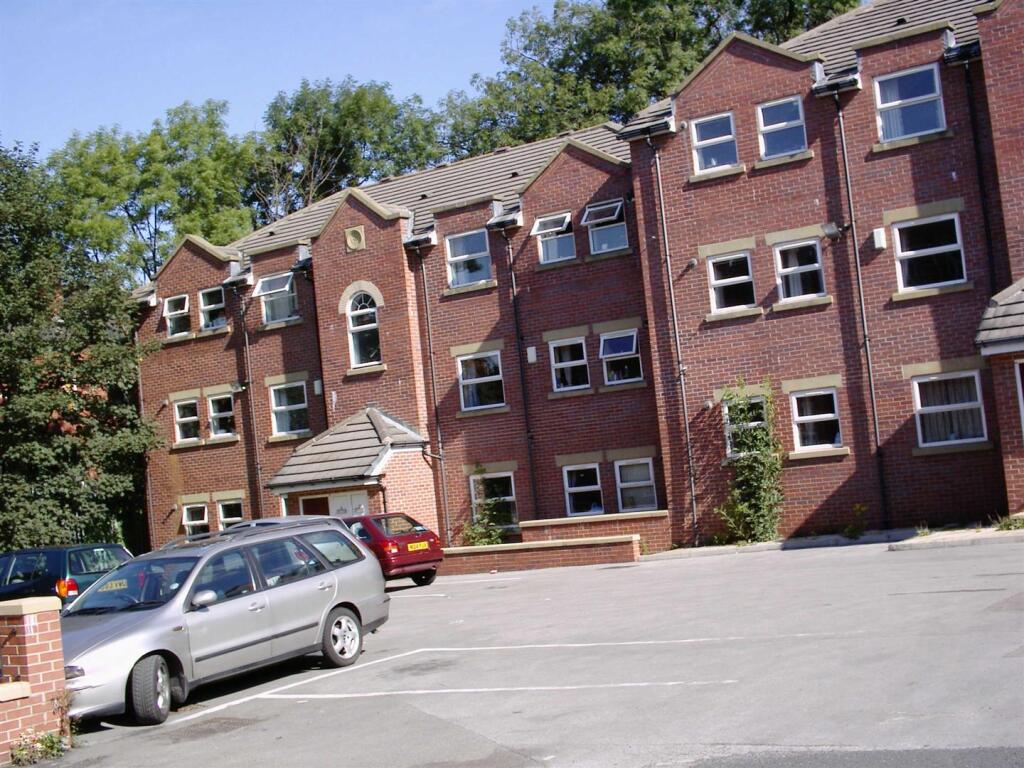 5 bed 1st Floor Flat for rent in Leeds. From SJM Properties - Leeds 5 bed 1st Floor Flat for rent in Leeds. From SJM Properties - Leeds