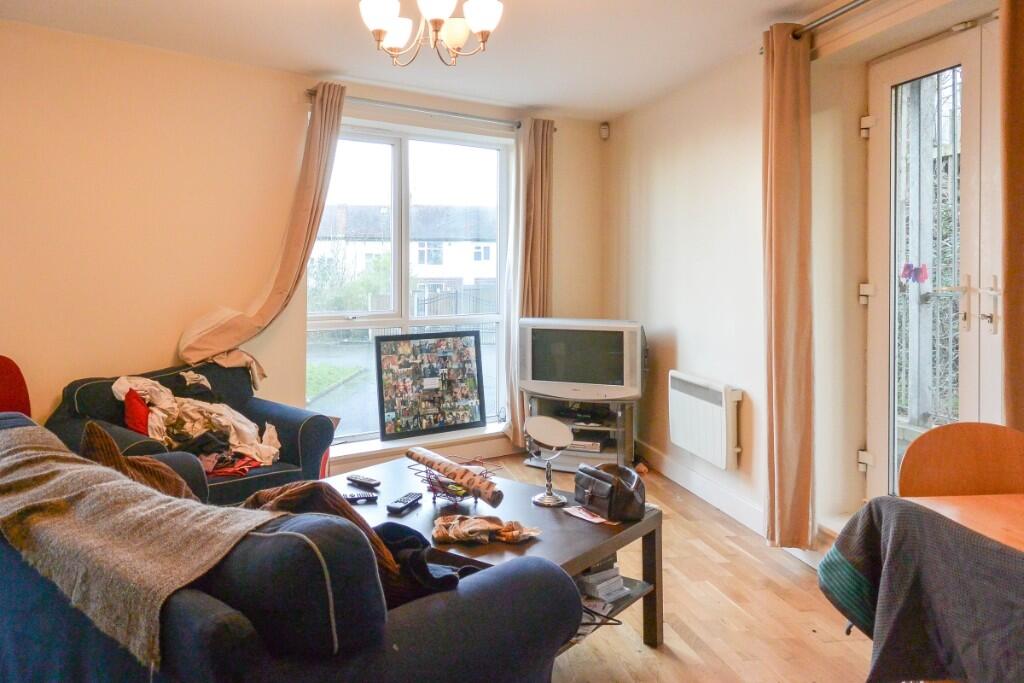 2 bed Apartment for rent in Leeds. From SJM Properties - Leeds