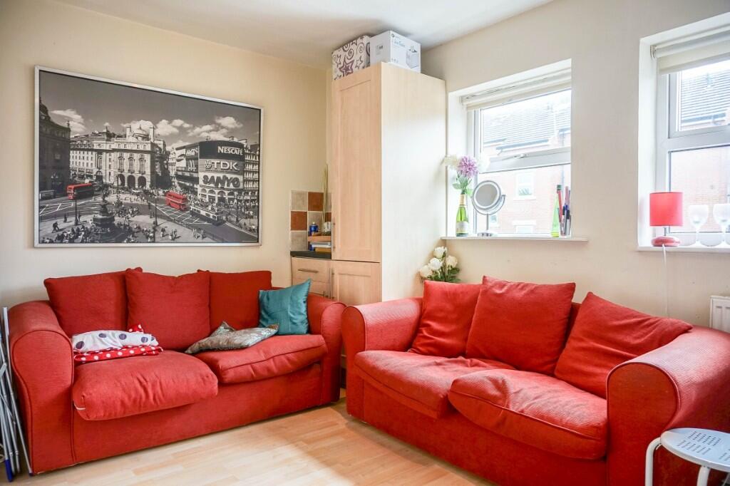 3 bed Apartment for rent in Leeds. From SJM Properties - Leeds