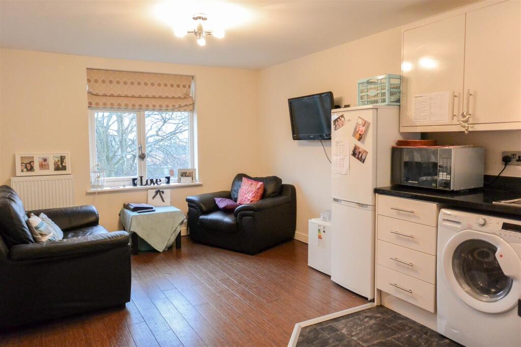1 bed Apartment for rent in Leeds. From SJM Properties - Leeds