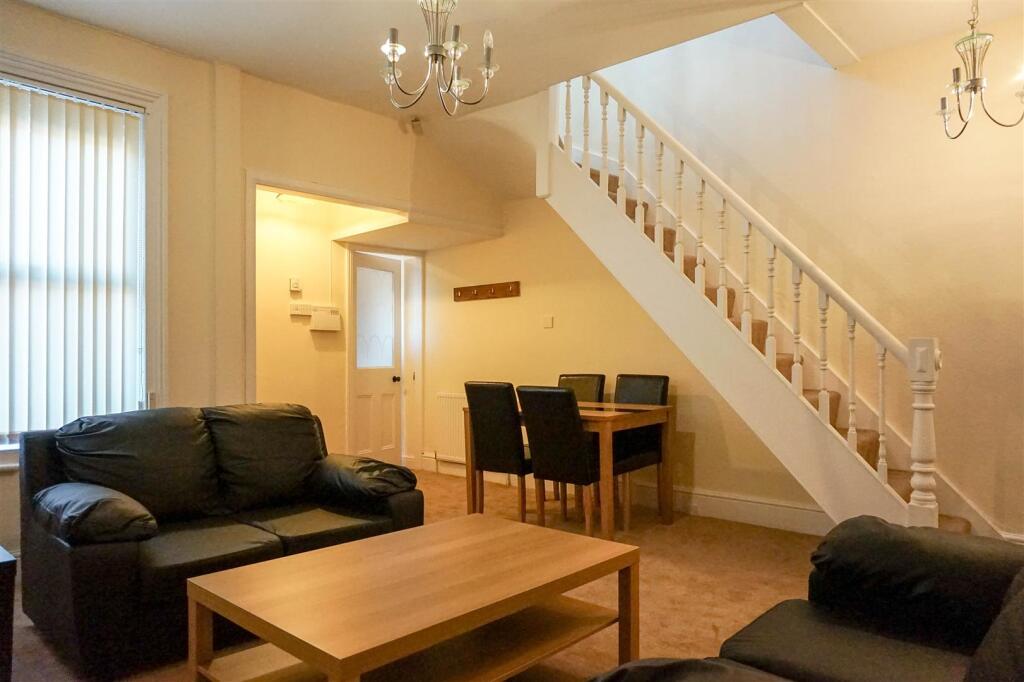 3 bed Apartment for rent in Leeds. From SJM Properties - Leeds 3 bed Apartment for rent in Leeds. From SJM Properties - Leeds