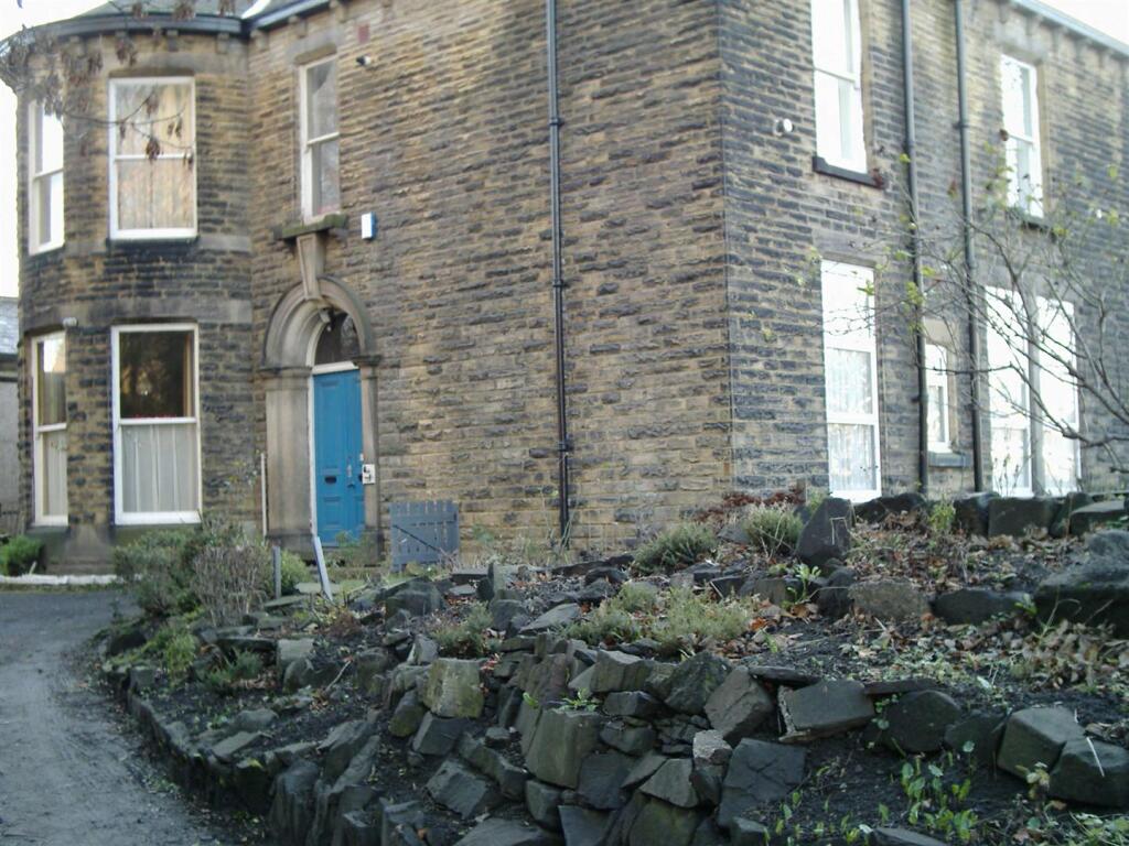 6 bed 1st Floor Flat for rent in Leeds. From SJM Properties - Leeds