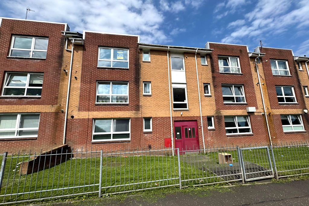 2 bed 1st Floor Flat for rent in Glasgow. From SMART MOVE ESTATE AGENTS (SCOTLAND) LTD - Glasgow