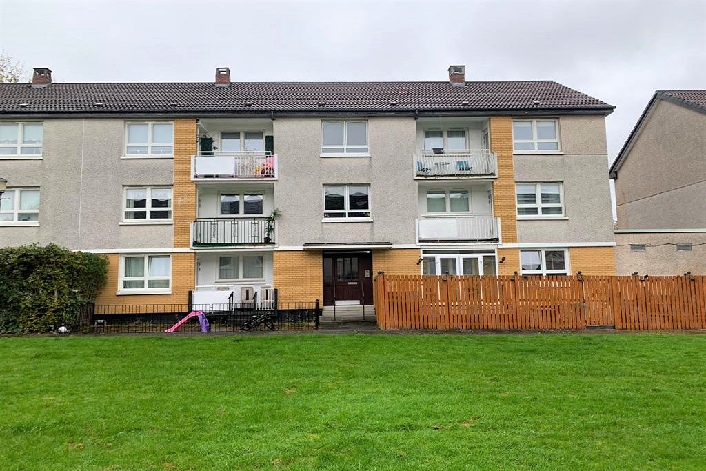 2 bed 1st Floor Flat for rent in Rutherglen. From SMART MOVE ESTATE AGENTS (SCOTLAND) LTD - Glasgow