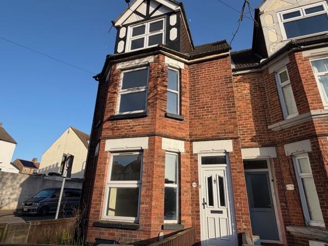 4 bed End of Terrace for rent in Folkestone. From Smith Woolley - Folkestone