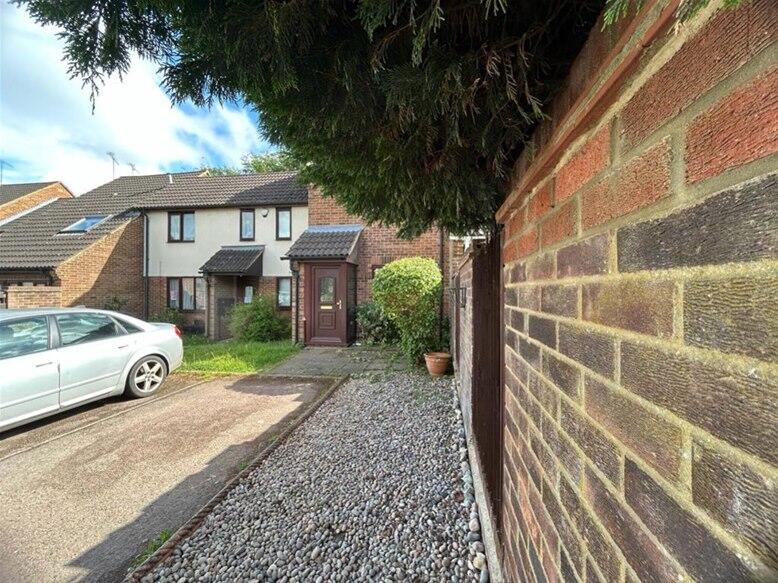 4 bed Not Specified for rent in Luton. From Space Lettings - Harpenden