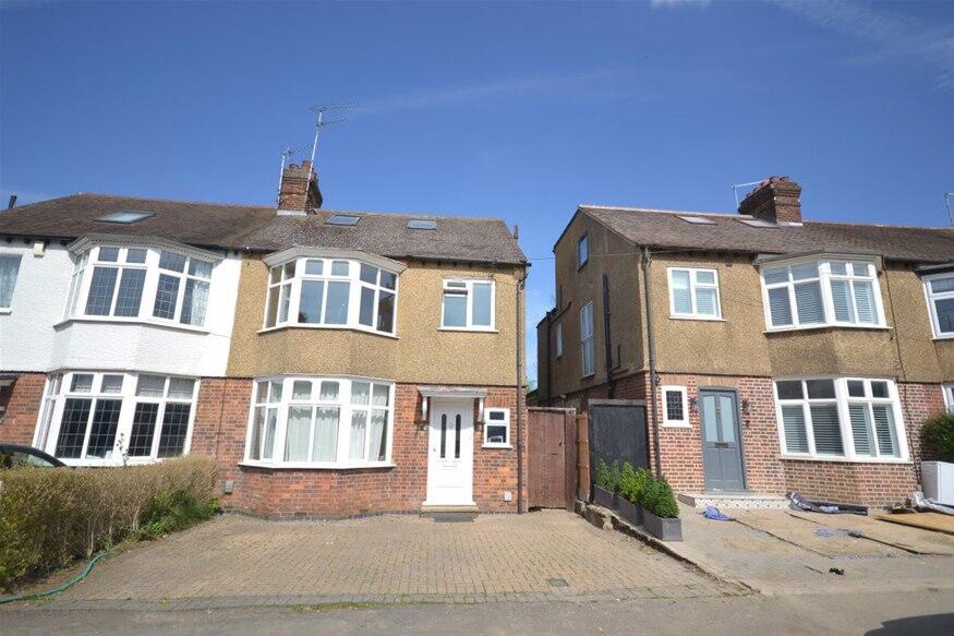 4 bed Detached for rent in Harpenden. From Space Lettings - Harpenden