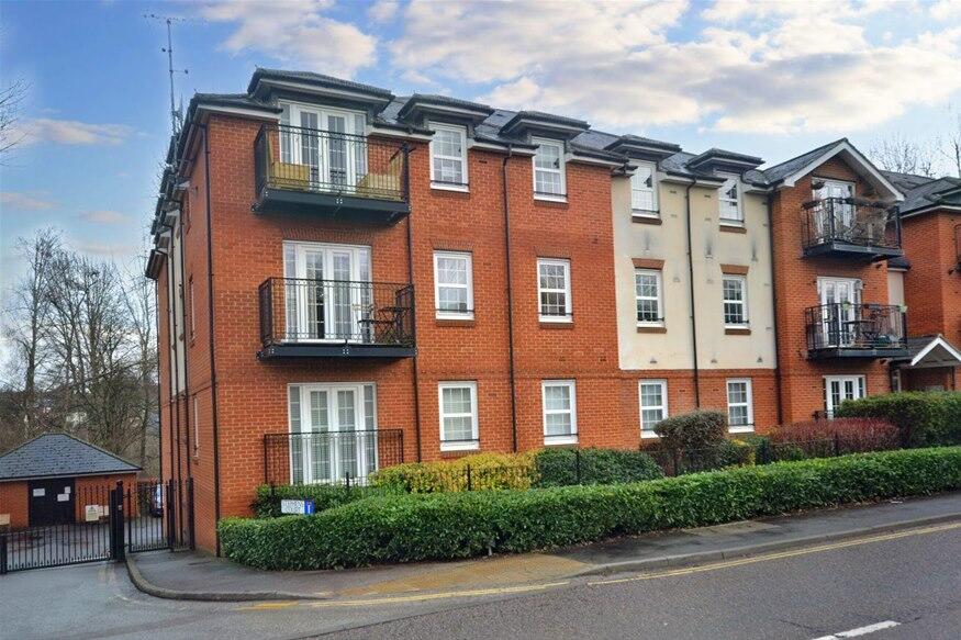 2 bed 1st Floor Flat for rent in Harpenden. From Space Lettings - Harpenden