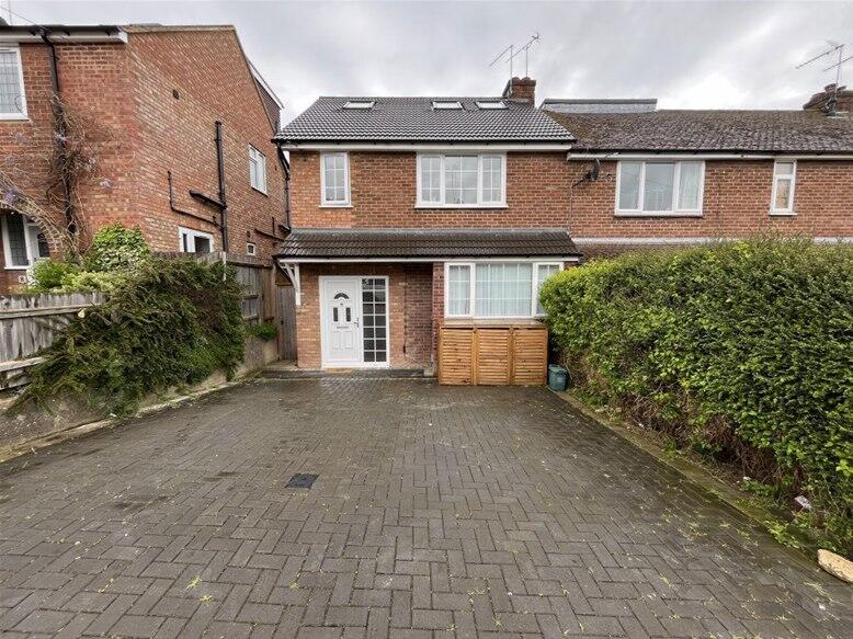 4 bed Detached for rent in Harpenden. From Space Lettings - Harpenden 4 bed Detached for rent in Harpenden. From Space Lettings - Harpenden