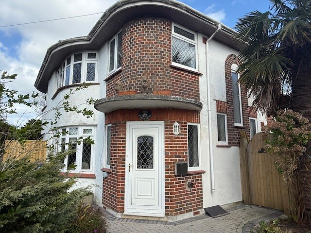 3 bed Semi Detached for rent in West Parley. From Specialist Letting Agency - Bournemouth