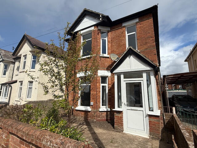 4 bed Detached for rent in Bournemouth. From Specialist Letting Agency - Bournemouth