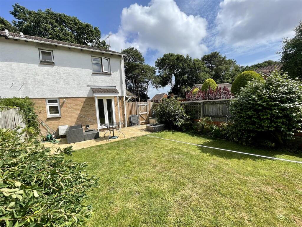1 bed Mid Terraced House for rent in Upton. From Specialist Letting Agency - Bournemouth