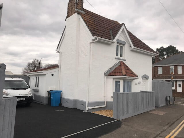 3 bed Cottage for rent in Poole. From Specialist Letting Agency - Bournemouth 3 bed Cottage for rent in Poole. From Specialist Letting Agency - Bournemouth