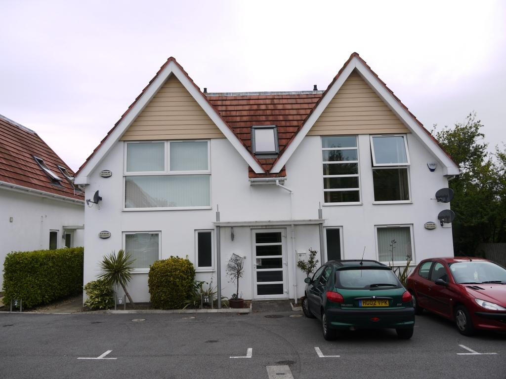 2 bed 1st Floor Flat for rent in Poole. From Specialist Letting Agency - Bournemouth