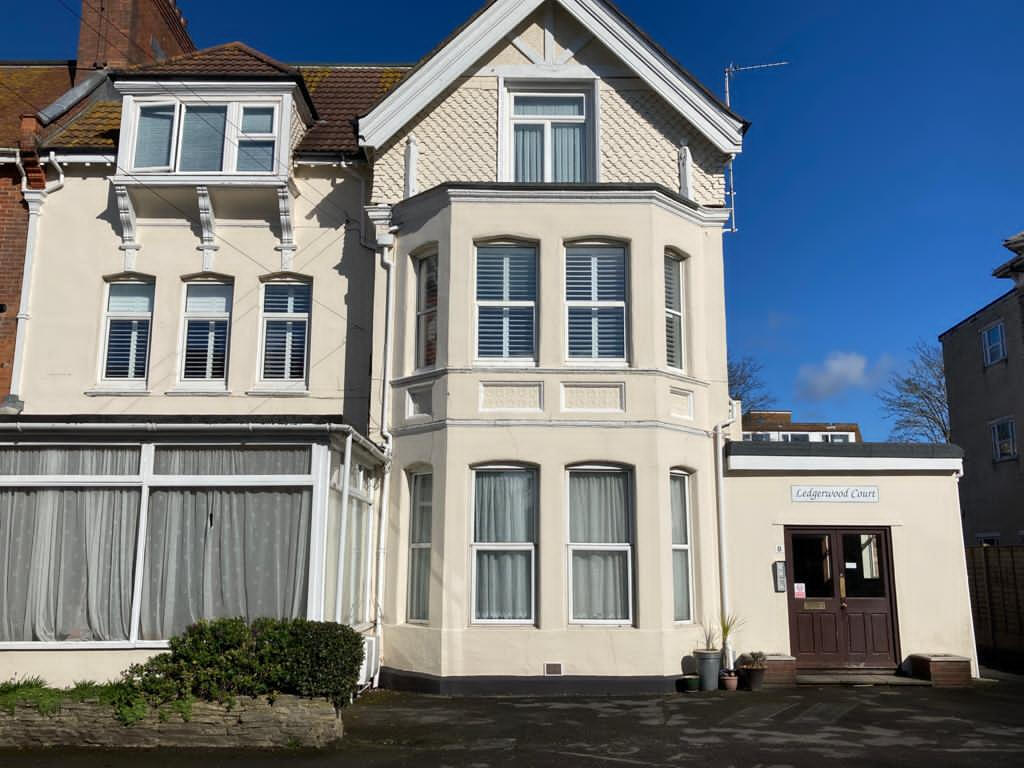 2 bed 1st Floor Flat for rent in Bournemouth. From Specialist Letting Agency - Bournemouth