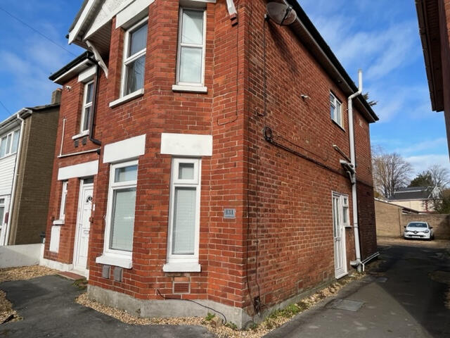 1 bed 1st Floor Flat for rent in Bournemouth. From Specialist Letting Agency - Bournemouth