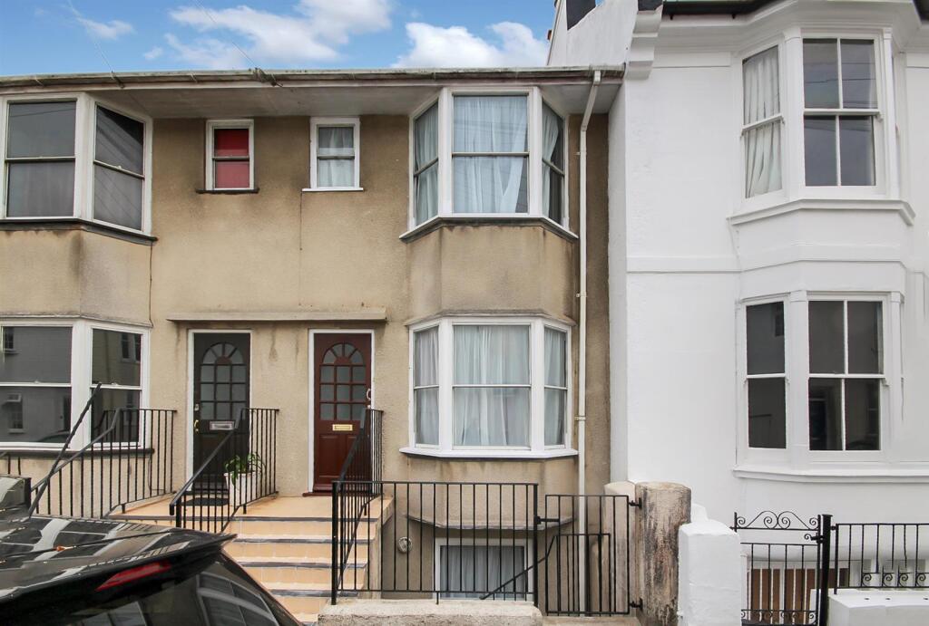 3 bed Mid Terraced House for rent in Brighton and Hove. From Spencer & Leigh - Brighton