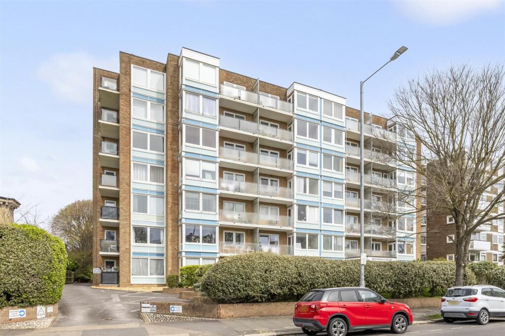 2 bed 1st Floor Flat for rent in Brighton and Hove. From Spencer & Leigh - Brighton