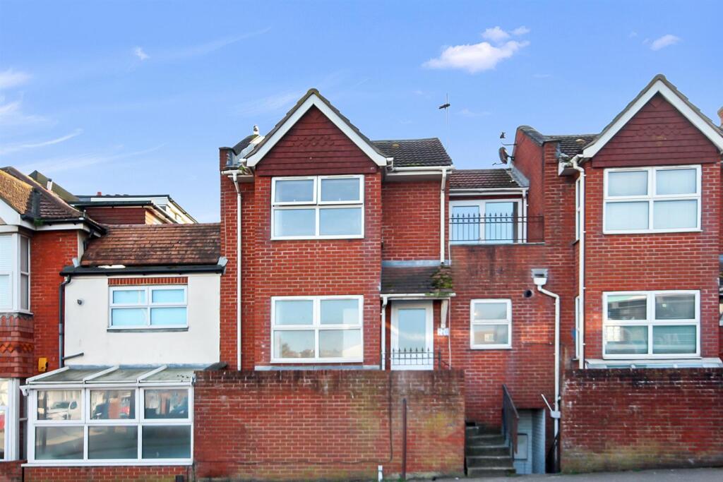 3 bed Mid Terraced House for rent in Ovingdean. From Spencer & Leigh - Brighton