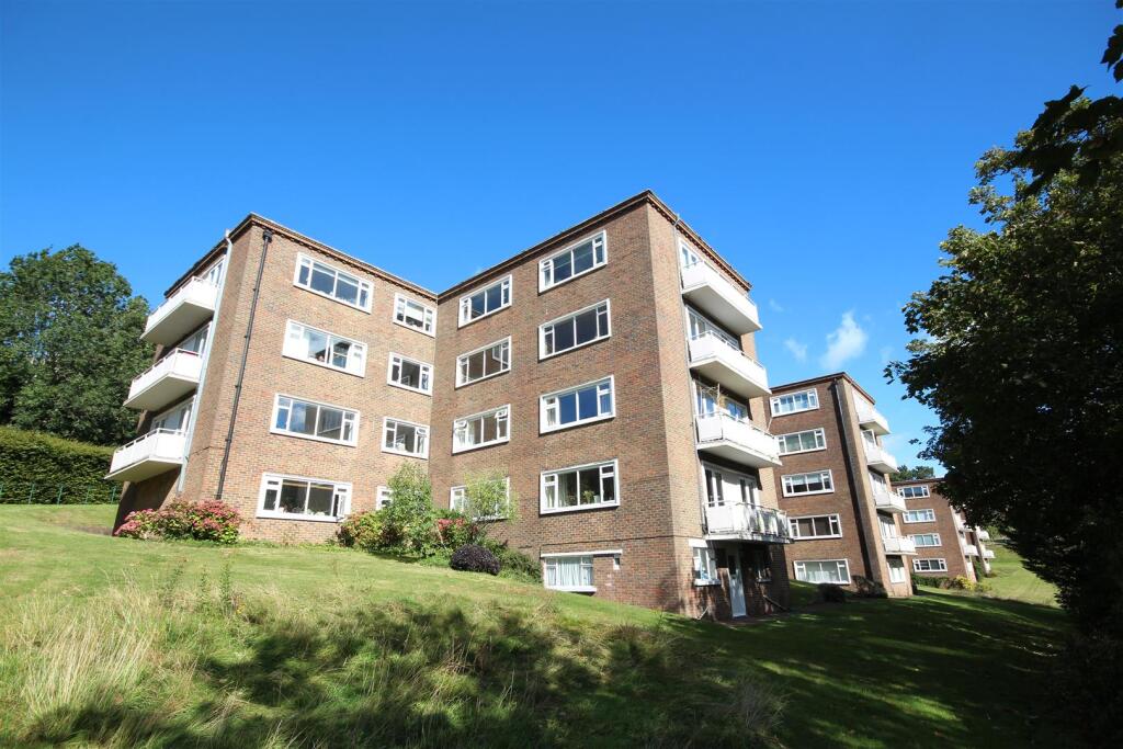 2 bed 1st Floor Flat for rent in Portslade-by-Sea. From Spencer & Leigh - Brighton