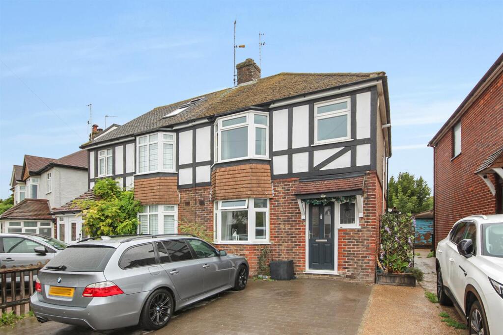 3 bed Semi Detached for rent in Falmer. From Spencer & Leigh - Brighton 3 bed Semi Detached for rent in Falmer. From Spencer & Leigh - Brighton