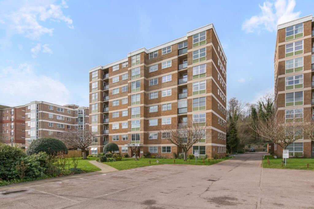 1 bed 1st Floor Flat for rent in Brighton and Hove. From Spencer & Leigh - Brighton
