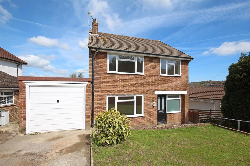 3 bed Detached for rent in Falmer. From Spencer & Leigh - Brighton 3 bed Detached for rent in Falmer. From Spencer & Leigh - Brighton