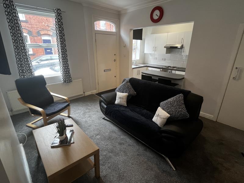 3 bed Mid Terraced House for rent in Leeds. From Spencer Properties - Leeds 3 bed Mid Terraced House for rent in Leeds. From Spencer Properties - Leeds
