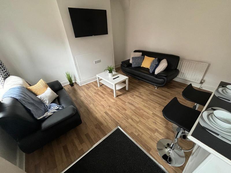 3 bed Mid Terraced House for rent in Leeds. From Spencer Properties - Leeds 3 bed Mid Terraced House for rent in Leeds. From Spencer Properties - Leeds