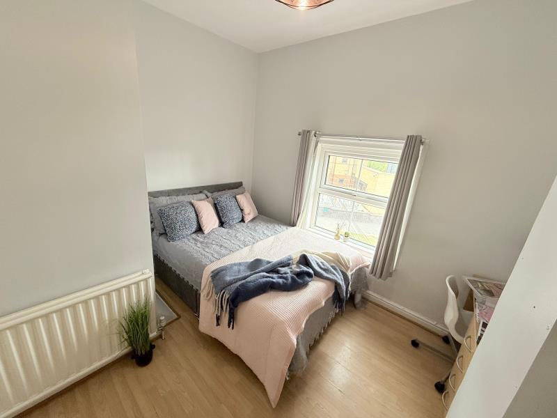 2 bed Apartment for rent in Leeds. From Spencer Properties - Leeds