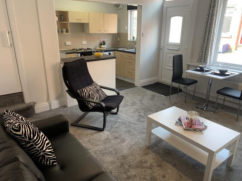 1 bed Mid Terraced House for rent in Leeds. From Spencer Properties - Leeds
