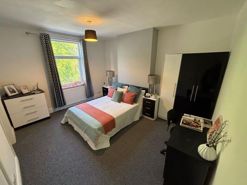 2 bed Mid Terraced House for rent in Leeds. From Spencer Properties - Leeds