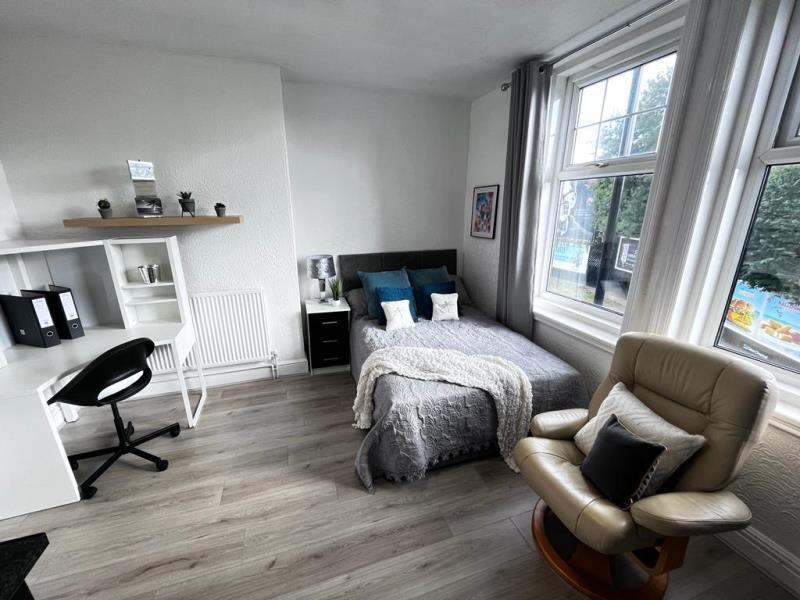 0 bed Studio for rent in Leeds. From Spencer Properties - Leeds