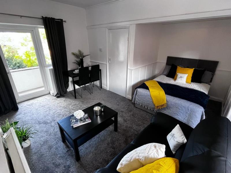 4 bed Studio for rent in Leeds. From Spencer Properties - Leeds 4 bed Studio for rent in Leeds. From Spencer Properties - Leeds