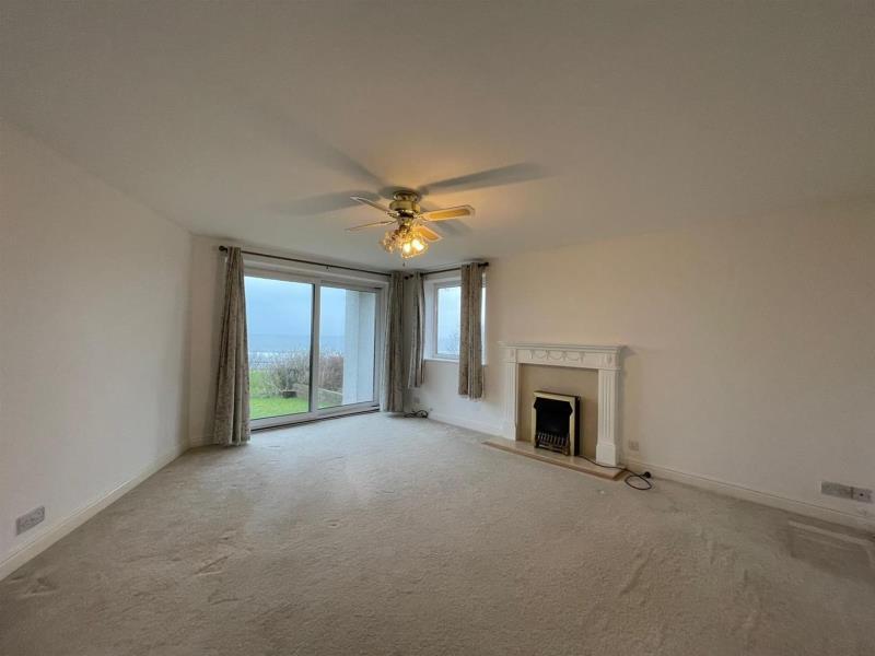 2 bed 1st Floor Flat for rent in Irton. From Spencer Properties - Leeds