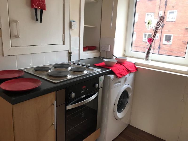 4 bed Studio for rent in Leeds. From Spencer Properties - Leeds
