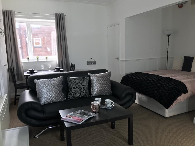 4 bed Studio for rent in Leeds. From Spencer Properties - Leeds 4 bed Studio for rent in Leeds. From Spencer Properties - Leeds