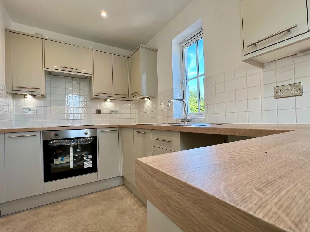 2 bed Apartment for rent in Braintree. From ST. GEORGE PROPERTY GROUP - Halstead