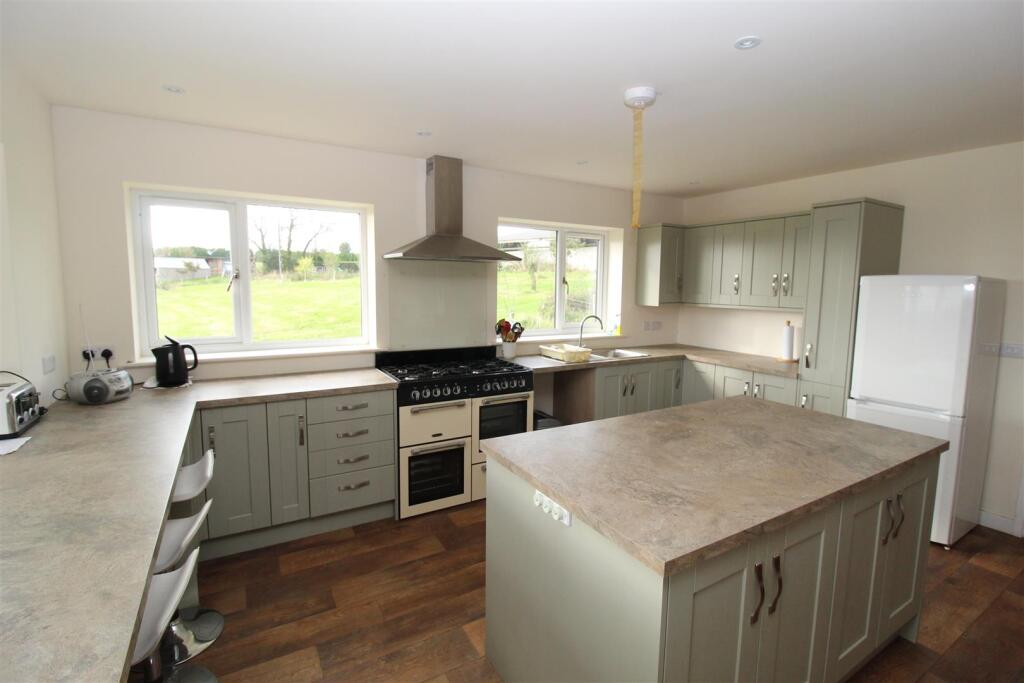 4 bed Detached for rent in Crediton. From Stags - Exeter