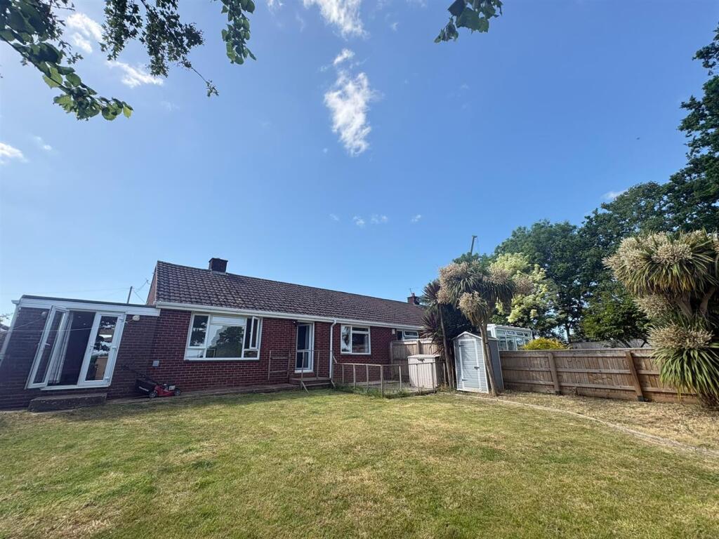 2 bed Bungalow for rent in Broadclyst. From Stags - Exeter
