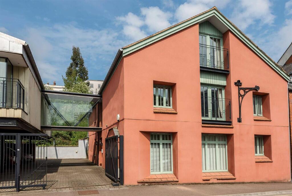 2 bed Apartment for rent in Exeter. From Stags - Exeter