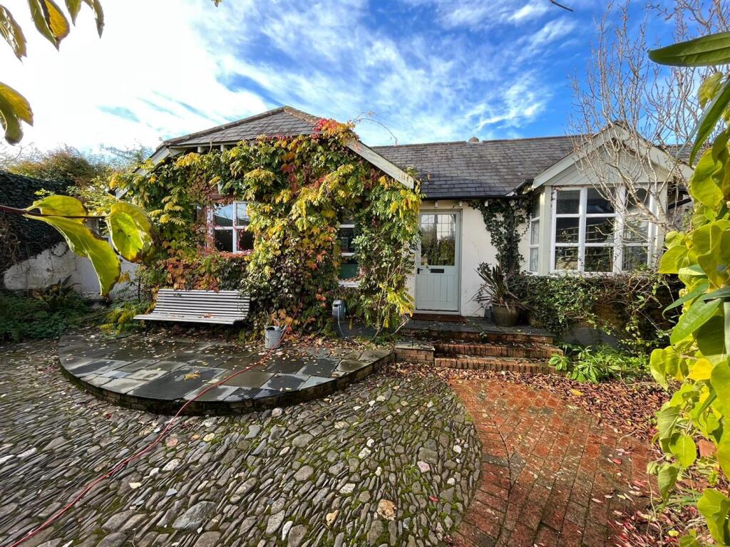 3 bed Detached for rent in Brampford Speke. From Stags - Exeter 3 bed Detached for rent in Brampford Speke. From Stags - Exeter
