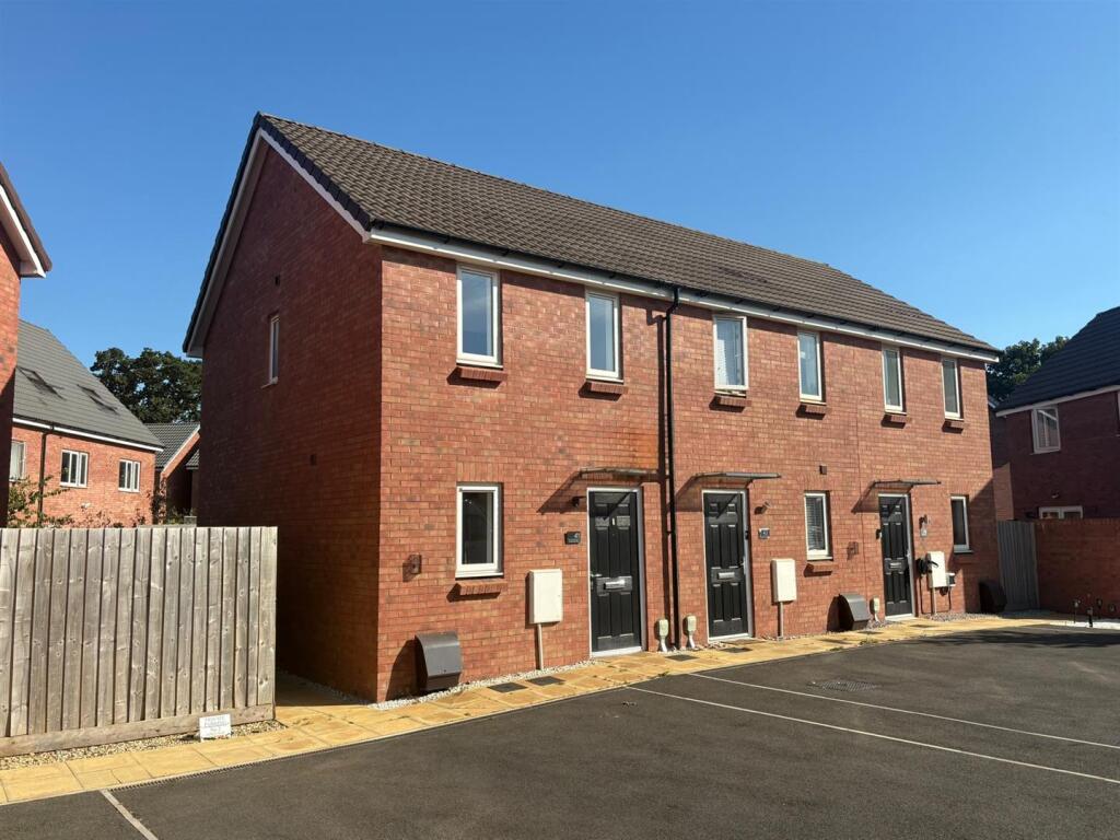 2 bed Mid Terraced House for rent in Exeter. From Stags - Exeter